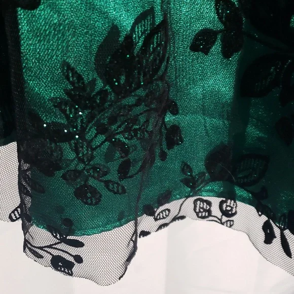 Girl' Elegant Green and Black Holiday Party Dress Size 10 Tulle Petticoat - Picture 4 of 16